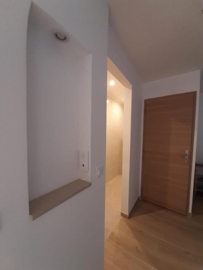 Mas-Thibert Chambre D'Hotes Mas Pekin מראה חיצוני תמונה
