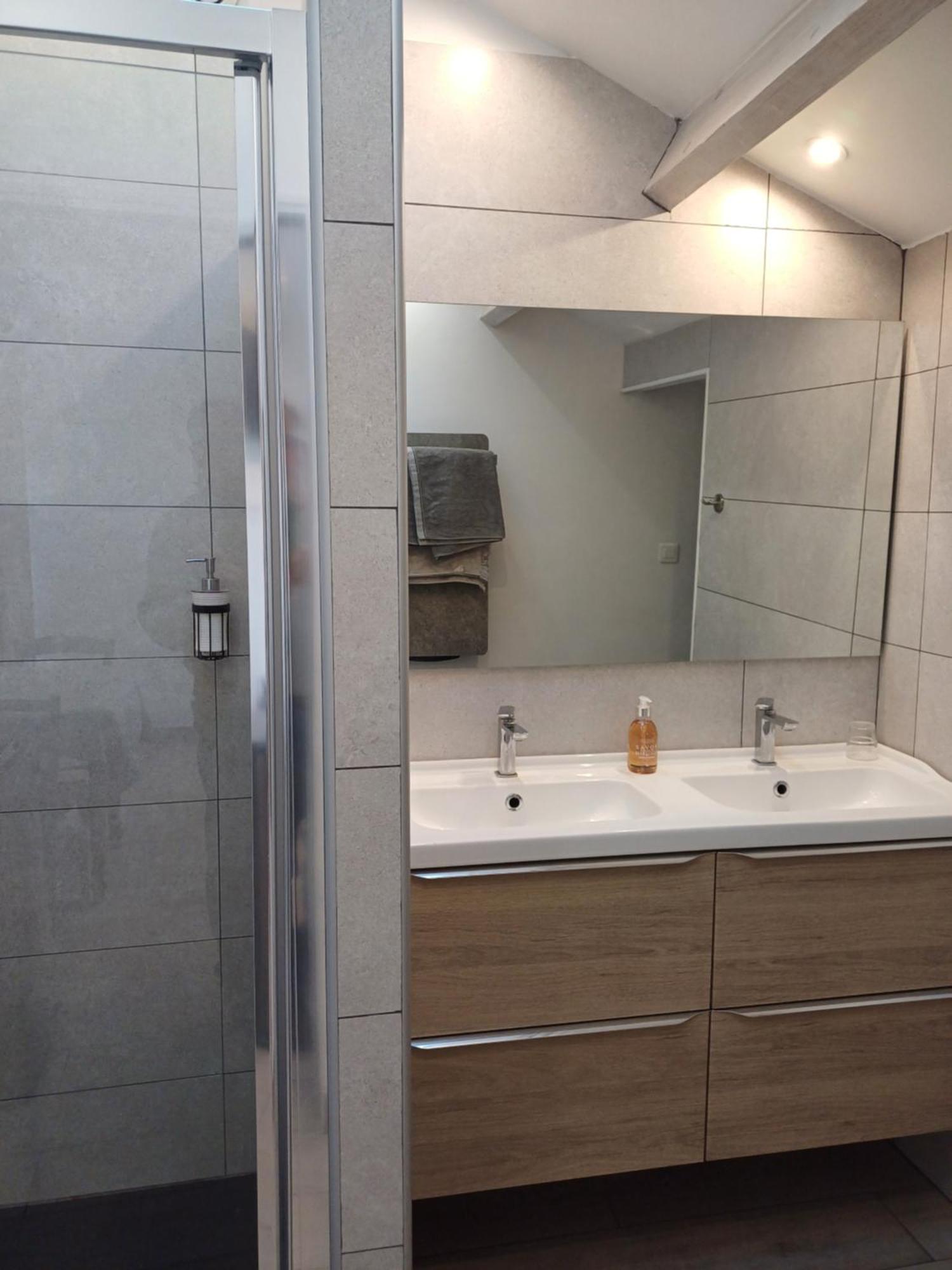 Mas-Thibert Chambre D'Hotes Mas Pekin מראה חיצוני תמונה